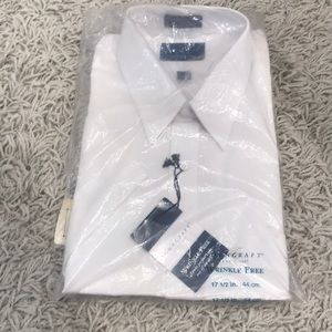 Men’s button up shirt white